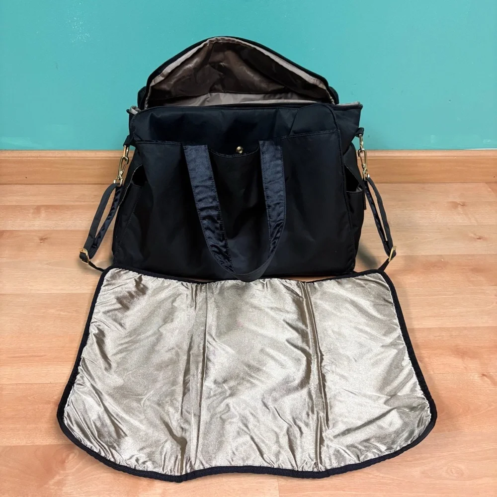JuJuBe Classy Black Diaper Bag Gold Hardware Tote & Shoulder Bag Straps